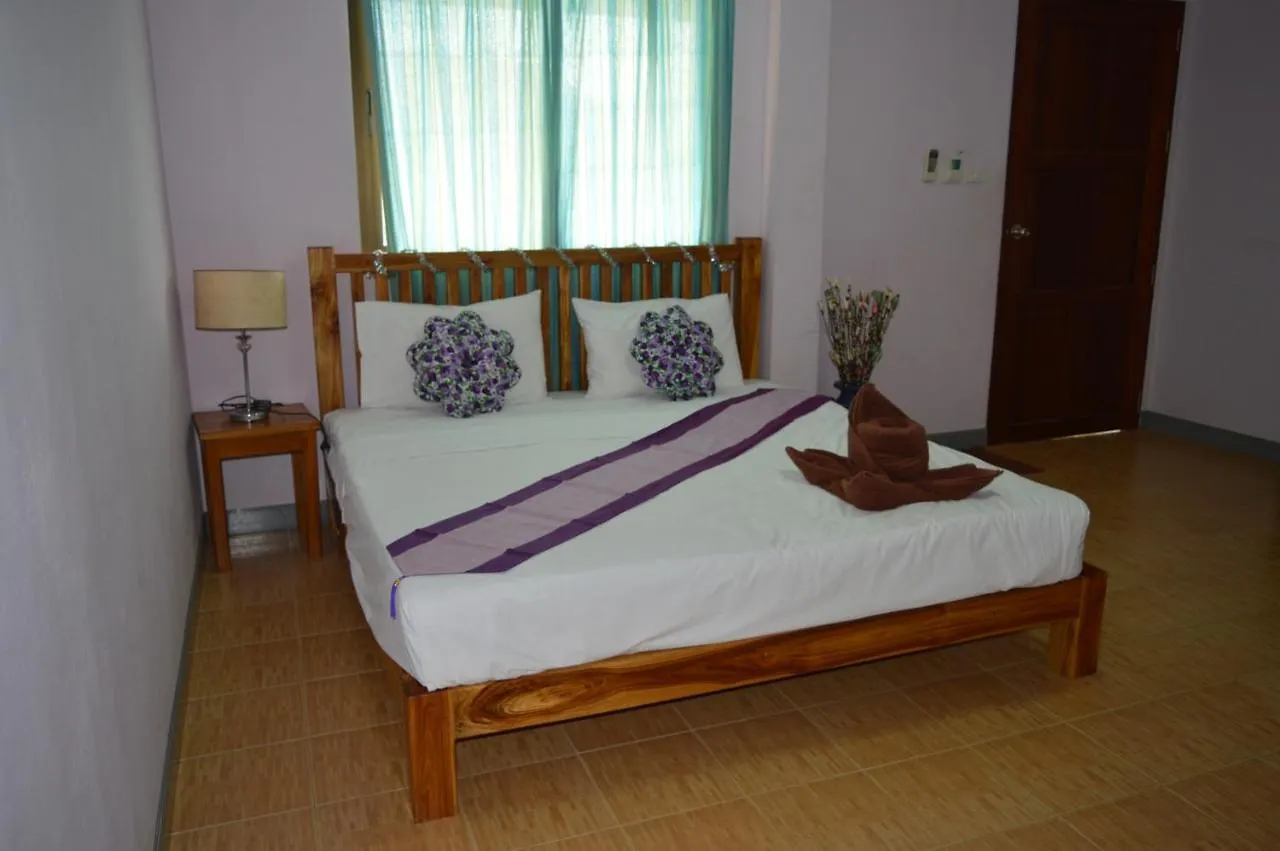アパート Lanta Ala Guest House Ko Lanta タイ王国